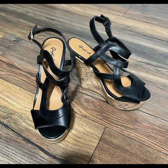 Qupid Shoes - Qupid wedge sandal heels